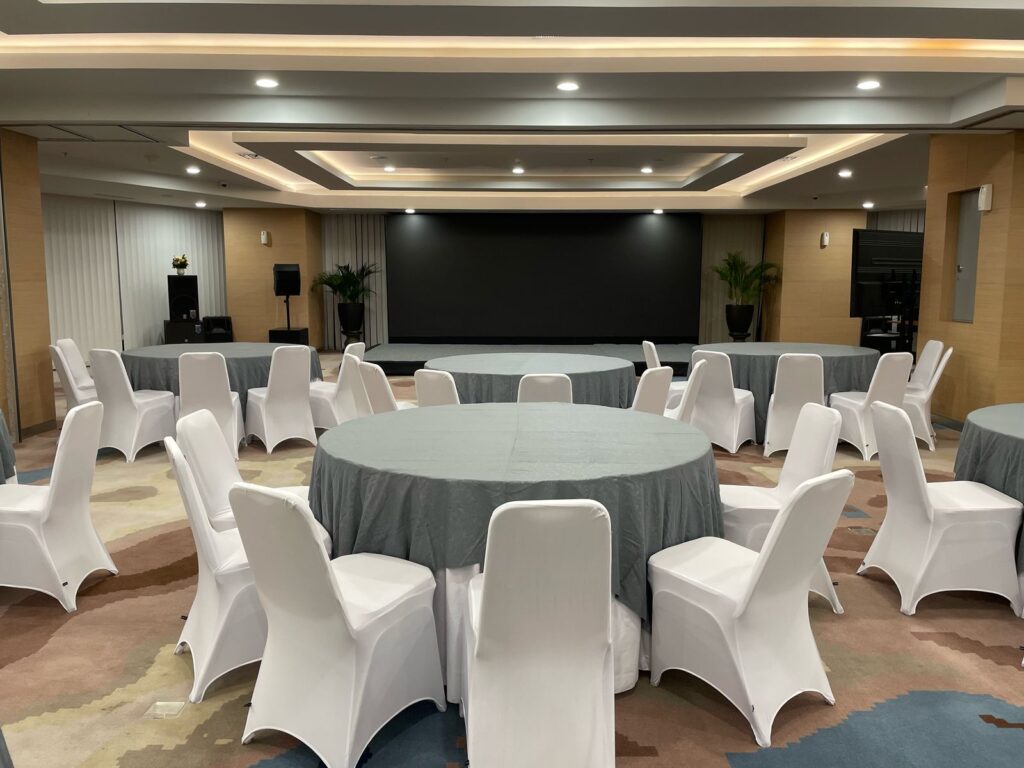 sewa meja bundar Jakarta Selatan
