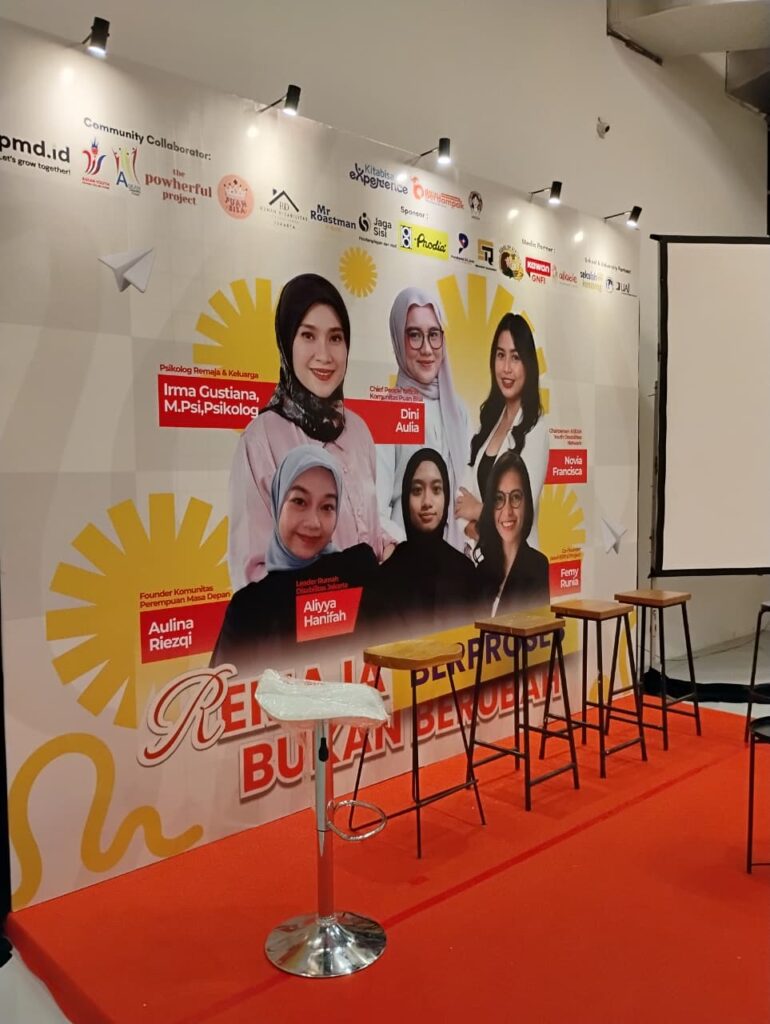 sewa backdrop hasil maksimal